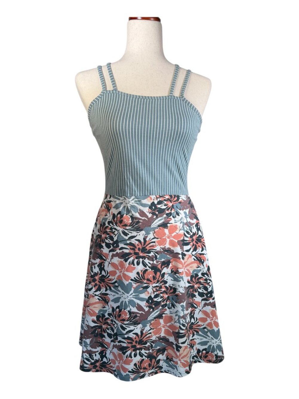 Pact Fit And Flare Dress Small